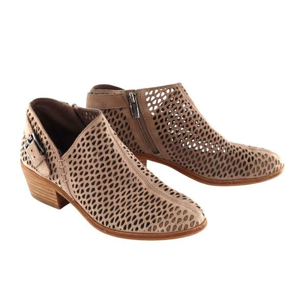 Vince Camuto Phandra Bootie Womens 7 Beige Boho Bohemian Modern Edgy Casual Work - Picture 1 of 7